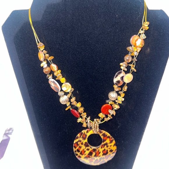 COPY - ♦️ Multicolored Beaded Necklace with Brown Shell Pendant & Glass Seed Be… - Picture 1 of 2